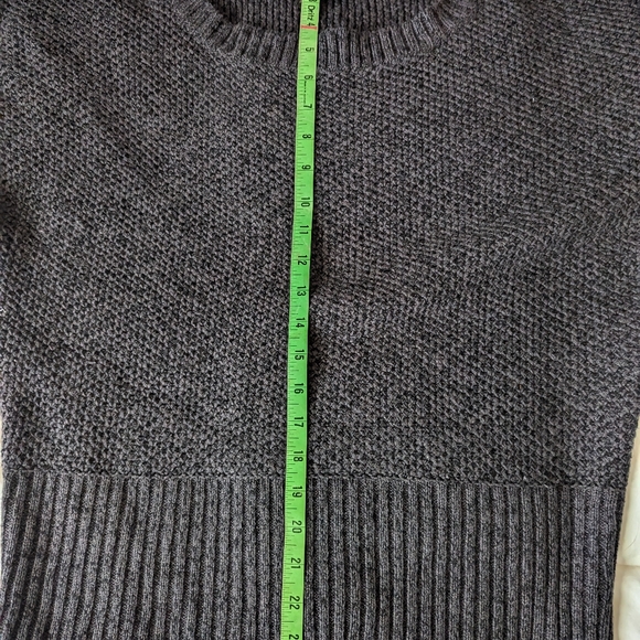 New Direction grey sweater sz XL - Picture 8 of 13